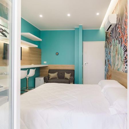 Abissi Room One Step From The Sea Trani Exterior photo
