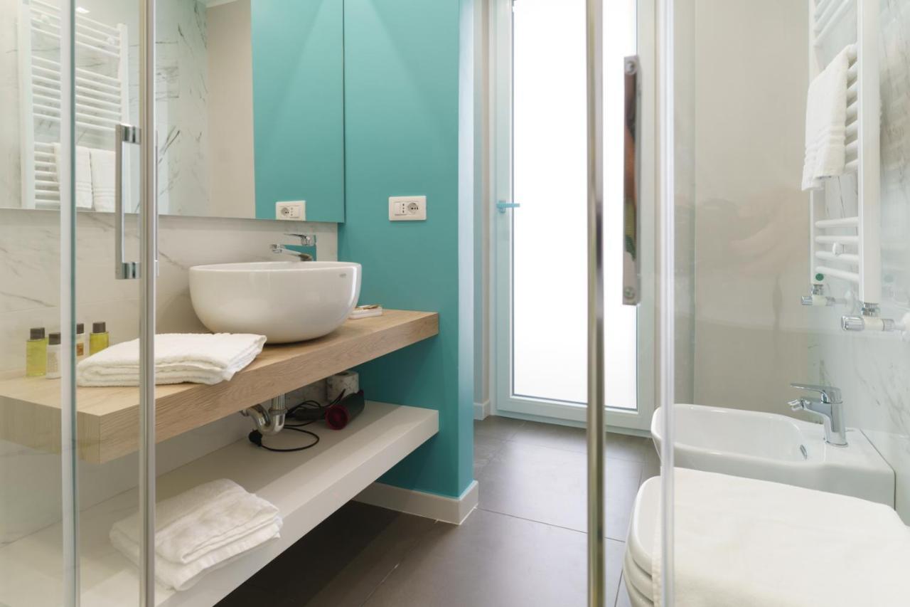 Abissi Room One Step From The Sea Trani Exterior photo
